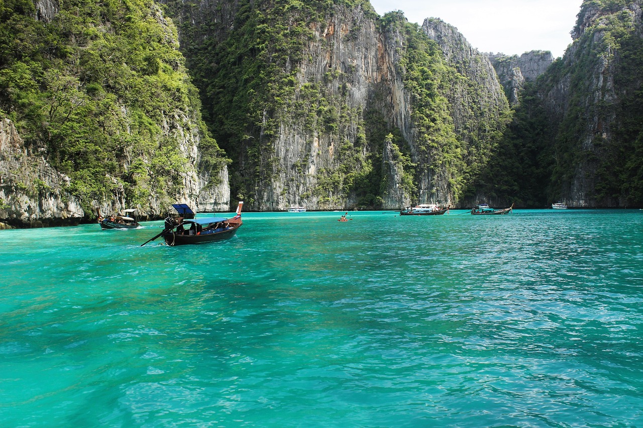 Ultimate Island Experience: Phi Phi Paradise in 3 Days